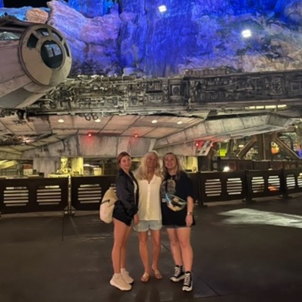 Meet your Posher, Dawn